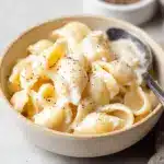Creamy White Cheddar Mac and Cheese Recipe
