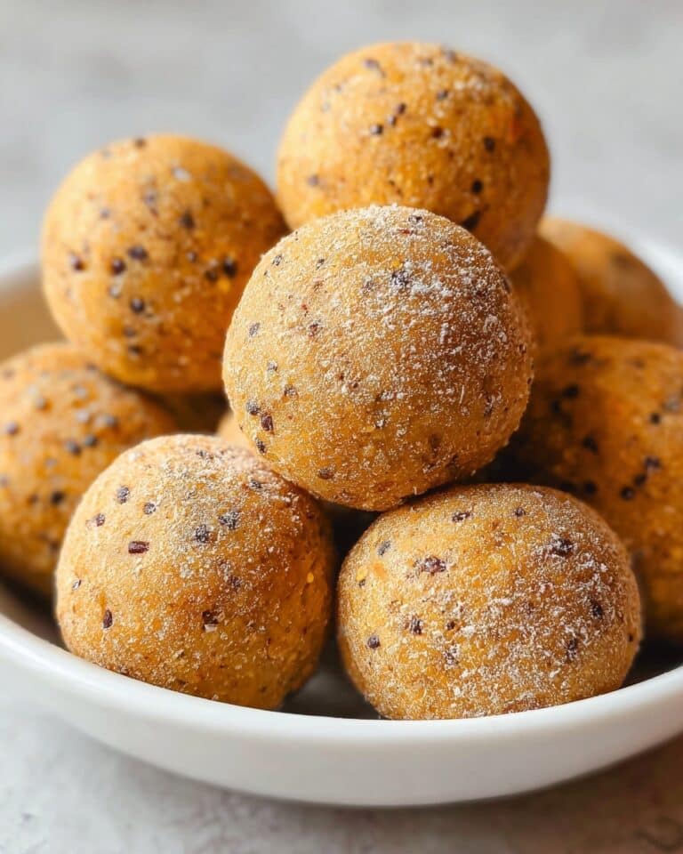 No-Bake Healthy Pumpkin Pie Energy Balls Recipe